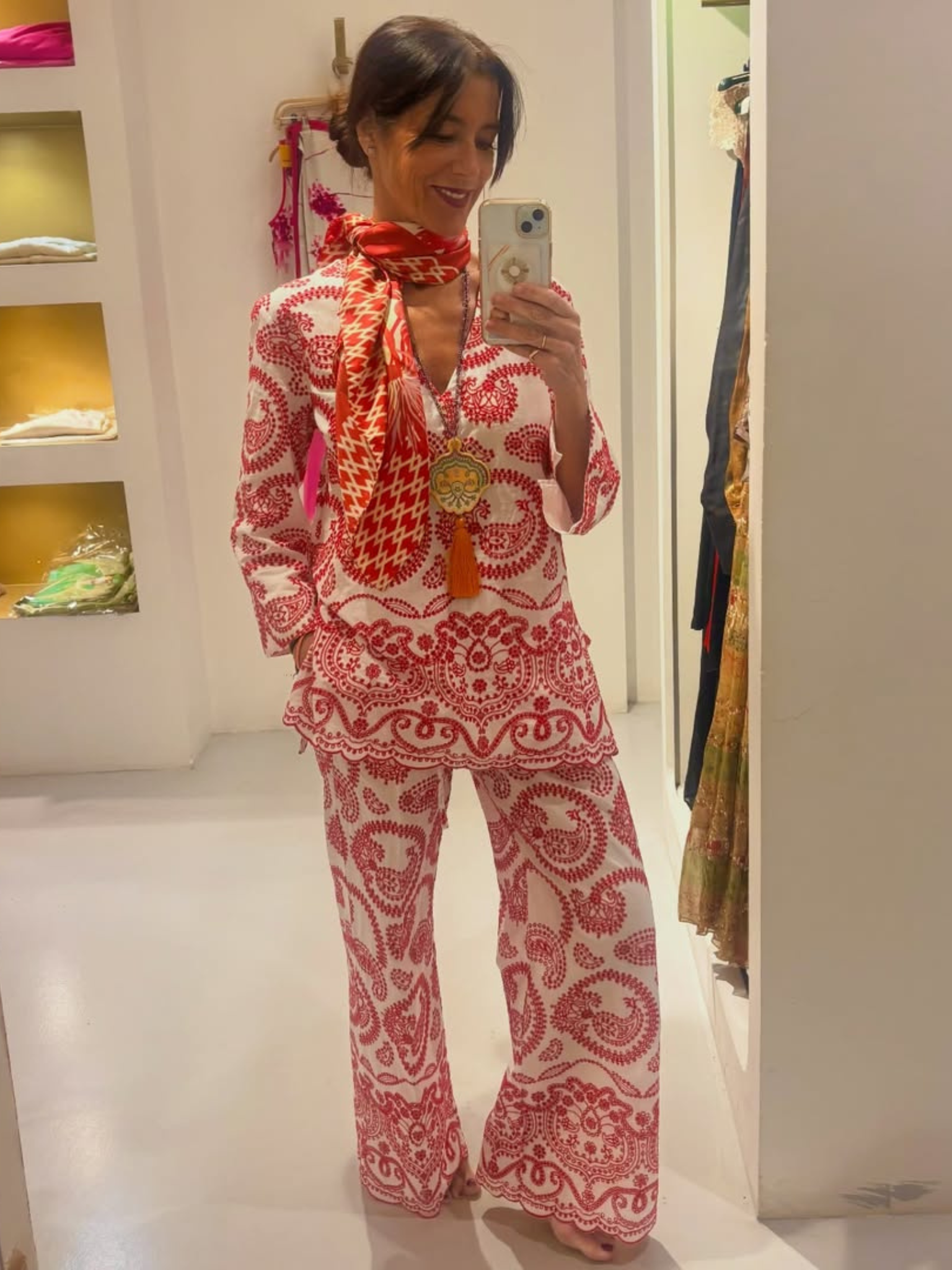 Camisa troquelada roja