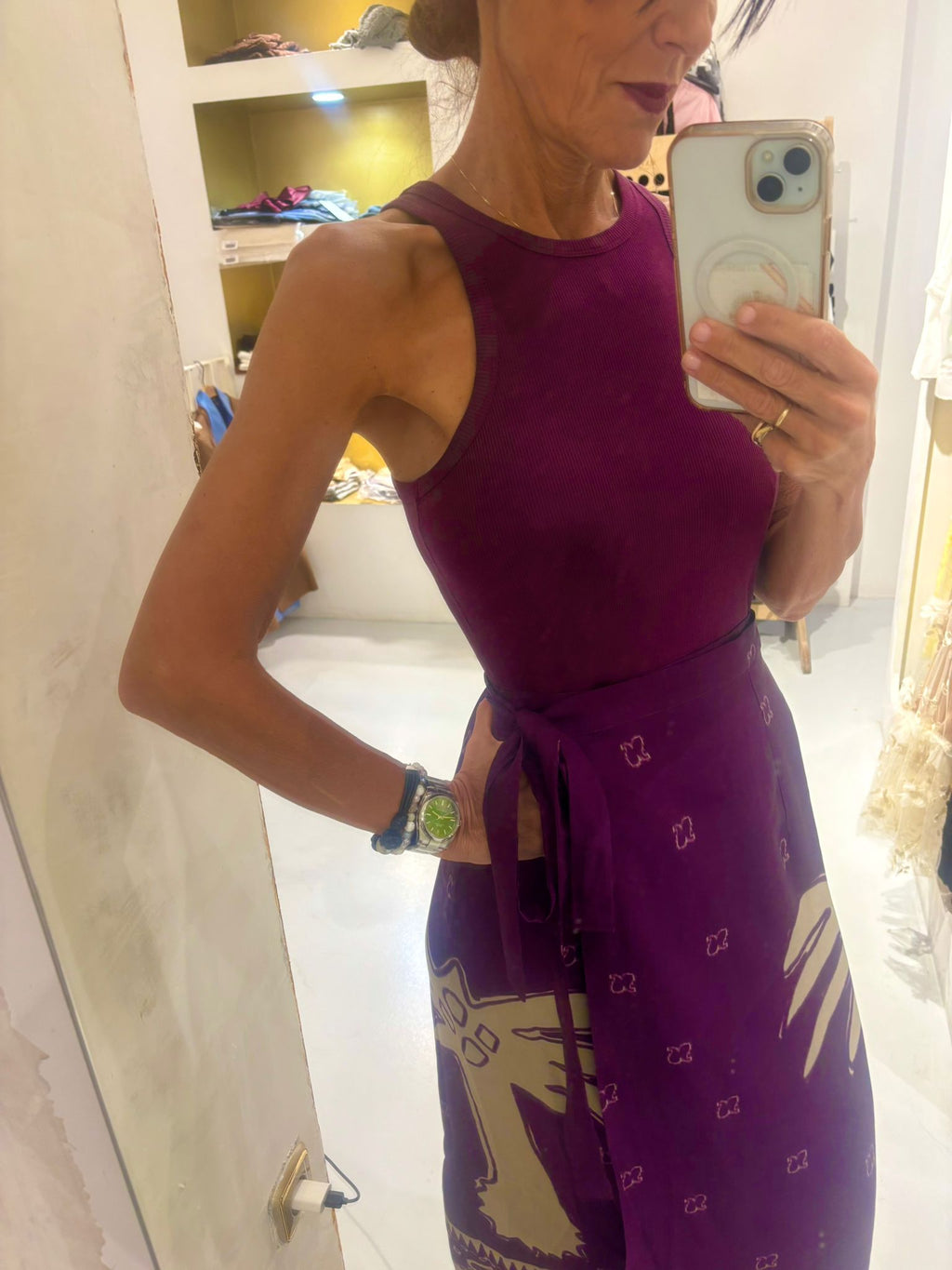 Camiseta morada